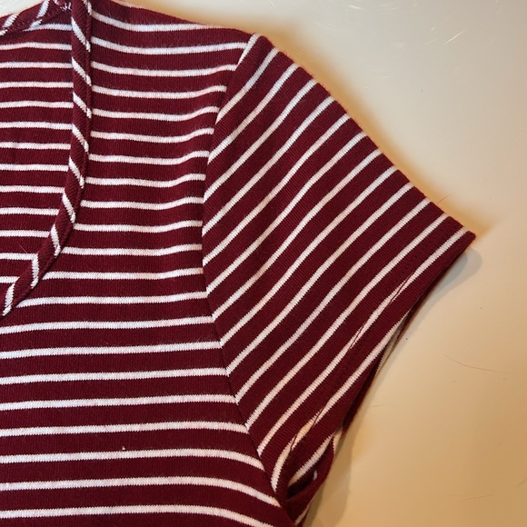 ❤️ANN TAYLOR 100% PIMA COTTON RED & WHITE STRIPED SHORT SLEEVE V NECK TOP SMALL - Picture 13 of 13